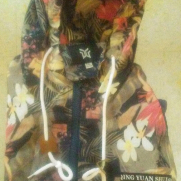 Windbreaker jacket - Picture 6 of 8